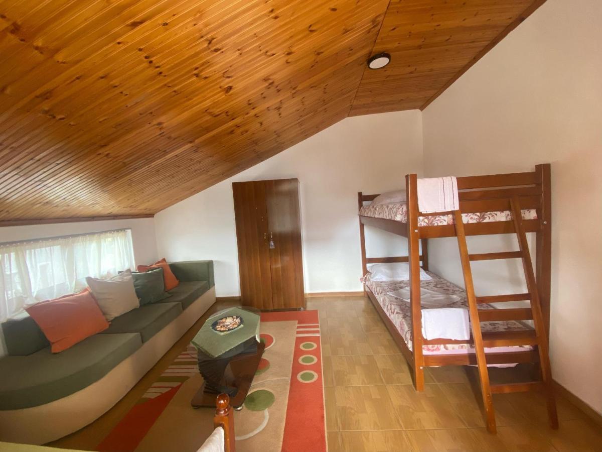 Happy Corner Guest House Shkodra Exterior foto