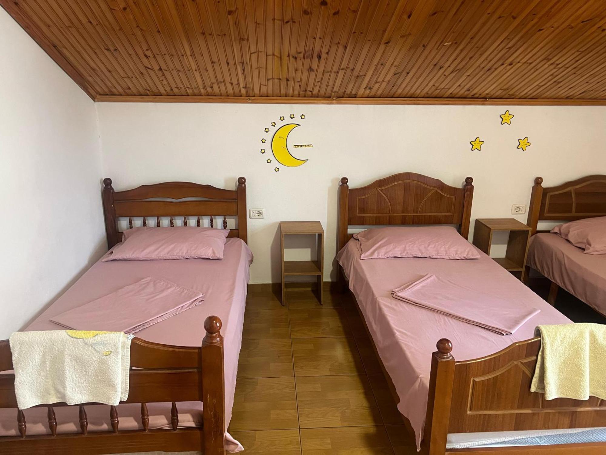 Happy Corner Guest House Shkodra Exterior foto